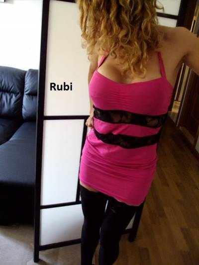 RUBIA MADURITA TODO PLACER Y ELEGANCIA