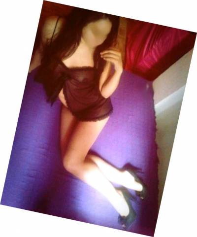 BELÉN, 22 AÑOS. MASAJISTA Y ESCORT. HASTA LAS 17:00 HORAS.