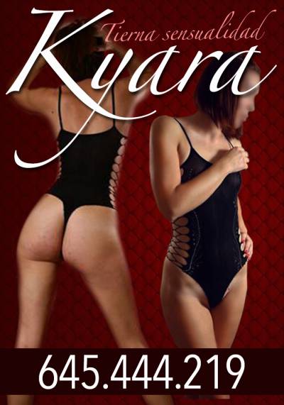 ATRACTIVA MODELO ES KYARA…