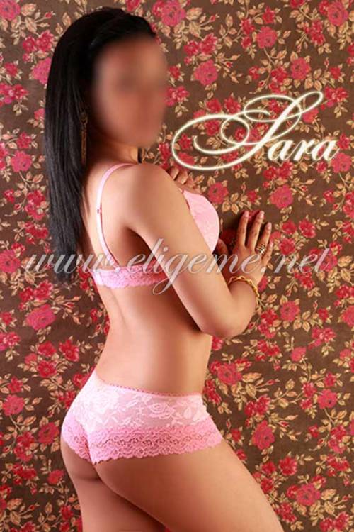 SARA- CUBANA CON UN CUERPO SENSACIONAL