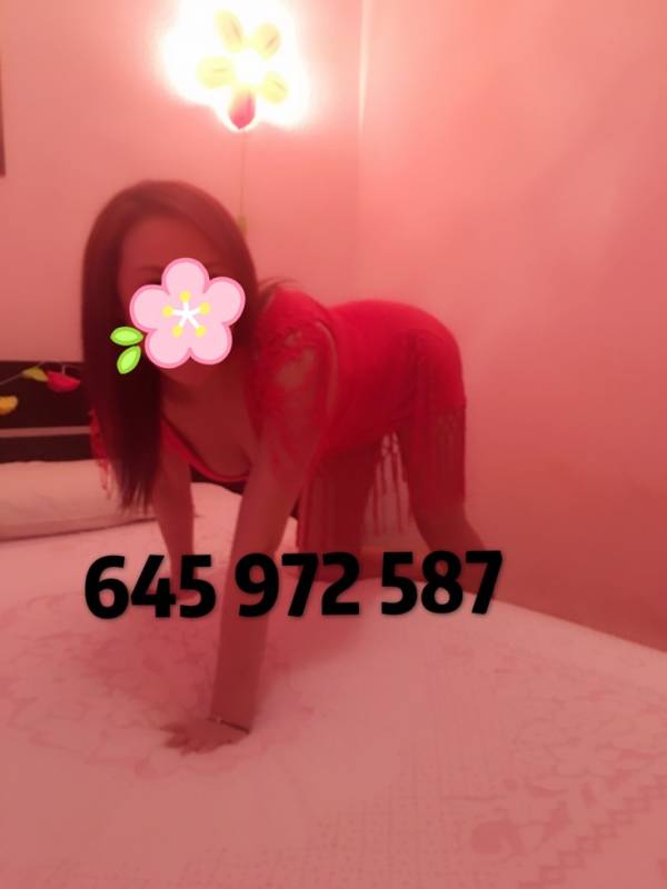 LINDA ASIÁTICA MAMADORA FACE-FUCK 645972587