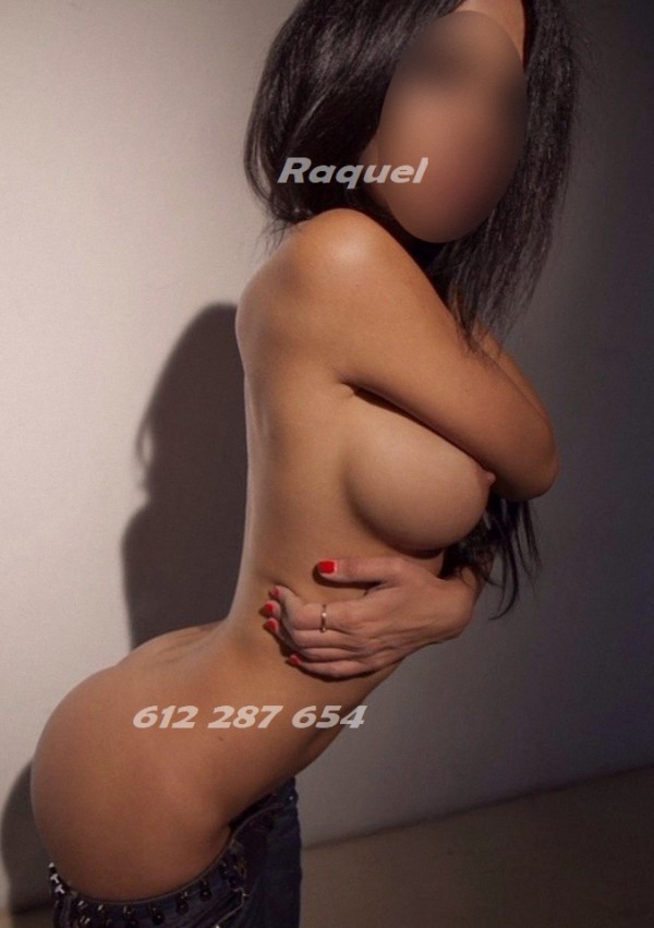 RAQUEL 25 AÑOS, BOMBON LATINO EXPLOSIVA 1 VEZ AQUÍ