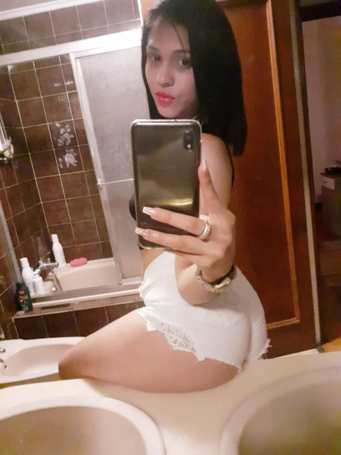 masajista colombiana mulatita