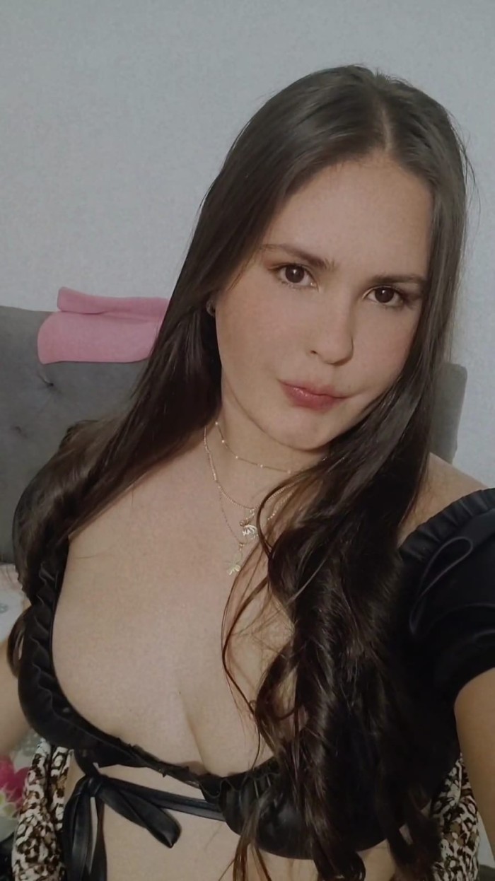 Escort muy alta y fiestera en Bilbao