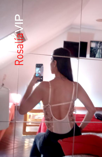 Rosalía, modelo VIP exótica y sensual