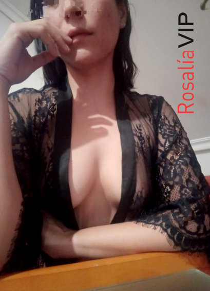 Rosalía, modelo VIP exótica y sensual