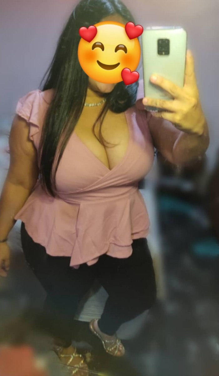 Hermosa gordita sexy