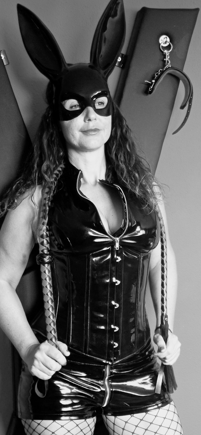 Ama Domina Gina Mistress humillacion publica