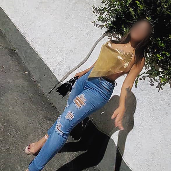 UNA JOVENCITA DE 22 AÑOS DESEA TU COMPAÑIA