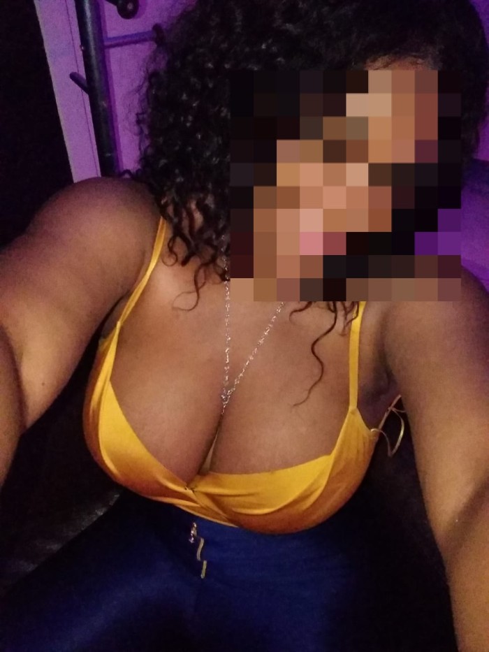 MADURITA SEDUCTORA¡ MORENAZA JUGUETONA Y DIVERTIDA