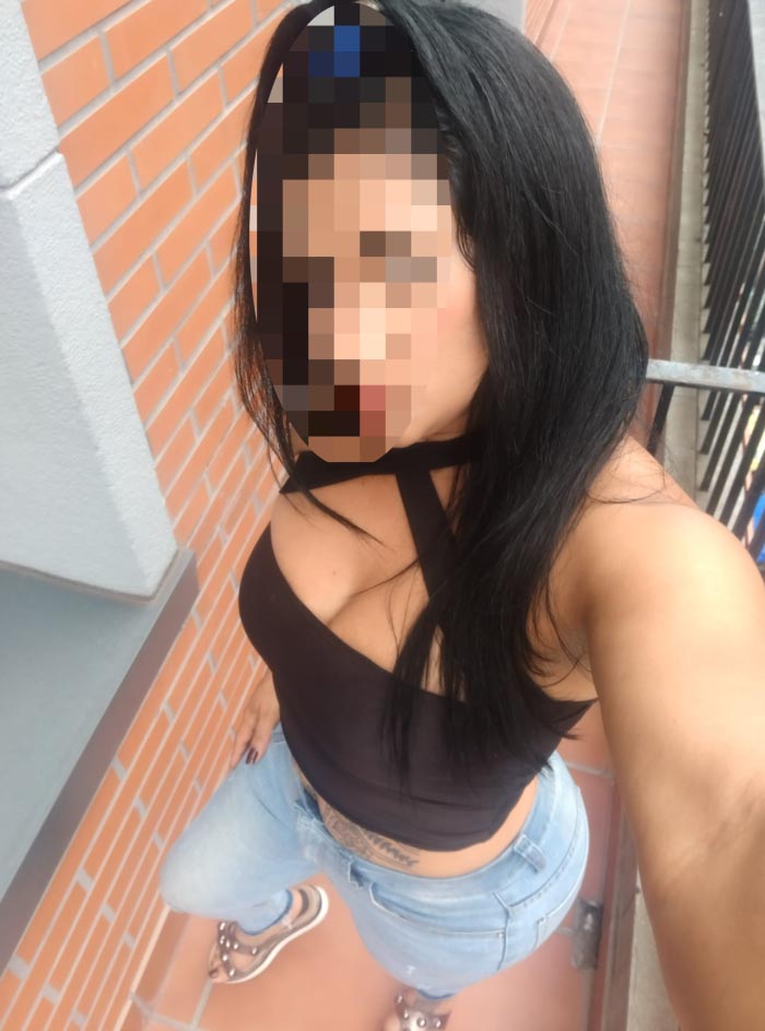 BUSCAMOS AMIGOS¡GUAPAS SEDUCTORAS D MENTE ABIERTA!