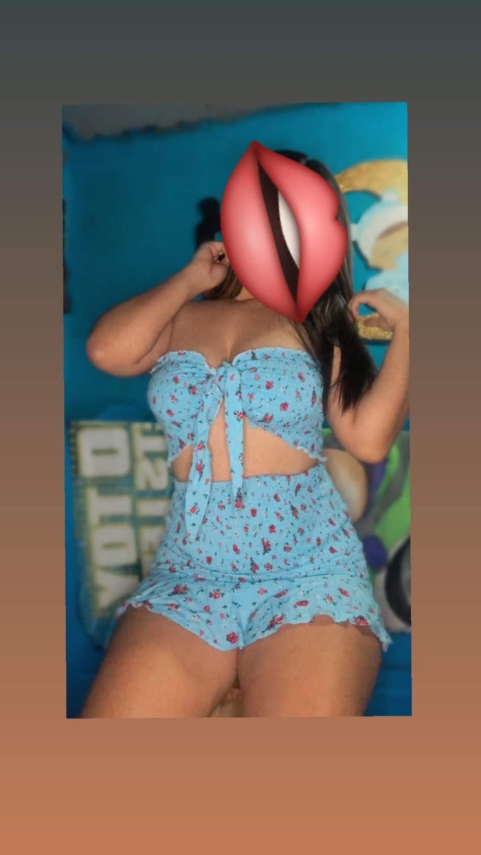 hermosa sensual jovencita latina