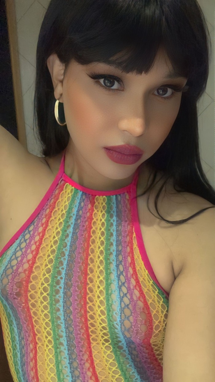 Samantha Zafiro , preciosa masajista colombiana re