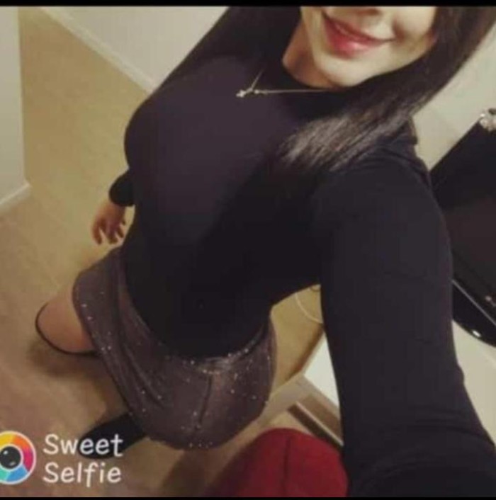 MAYRA JOVEN LATINA SIMAPTICA