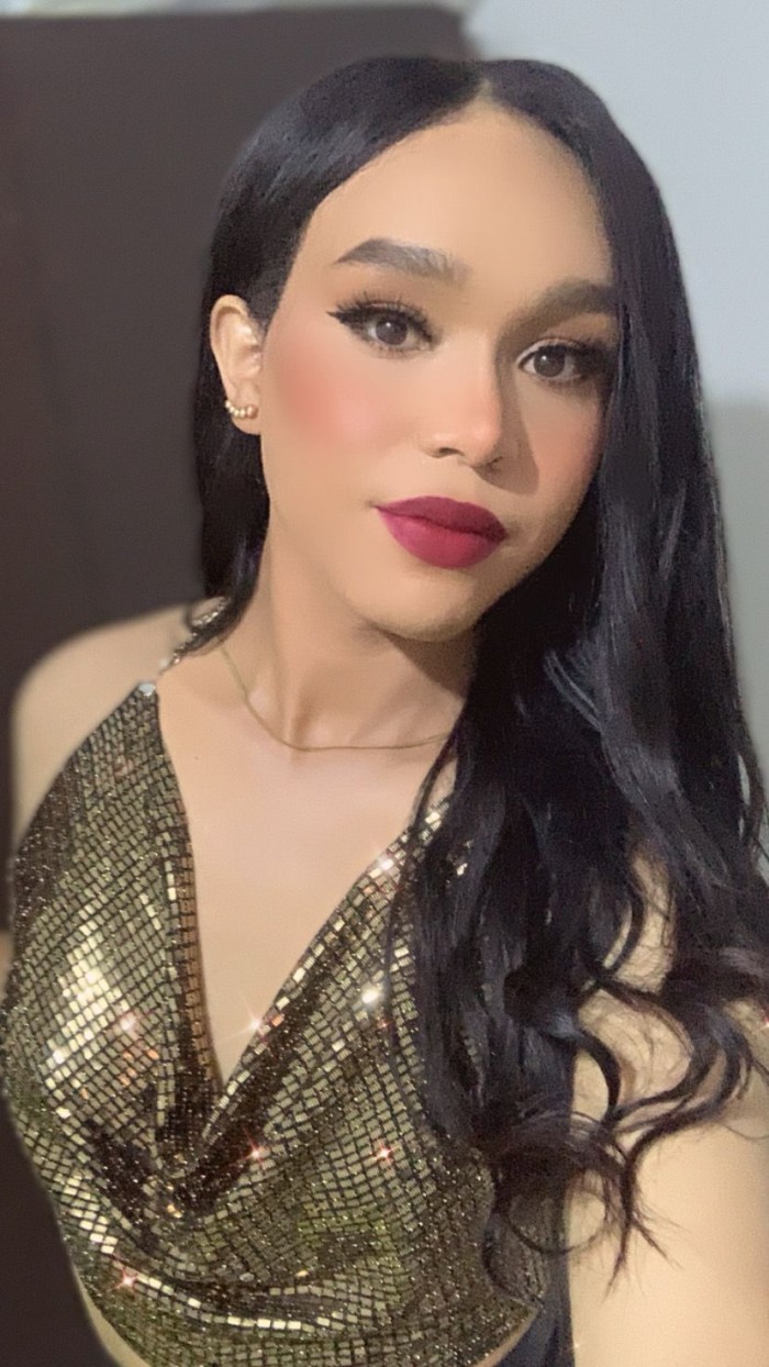 Samantha Zafiro , preciosa masajista colombiana