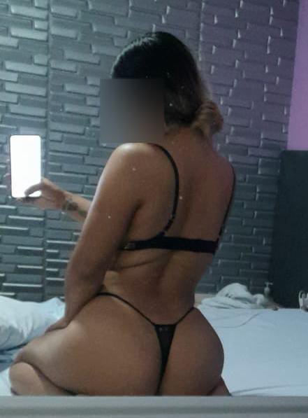 LATINA GUAPA Y SENSUAL EN ALZIRA