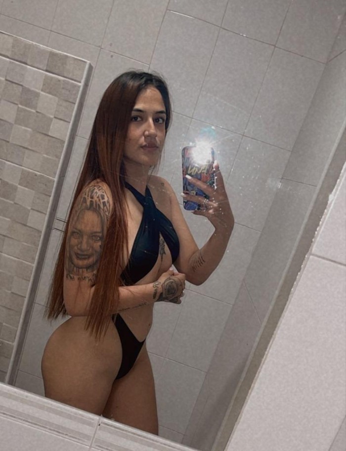 Valentina escort muy traviesa marchosa y juguetona