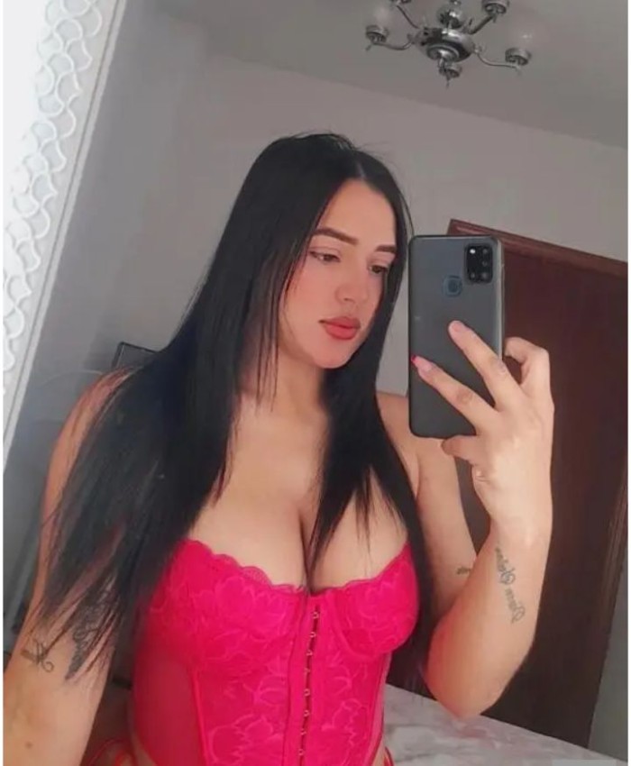 MEGAN PRECIOSA NENA LATINA 🧡 EN LUGO