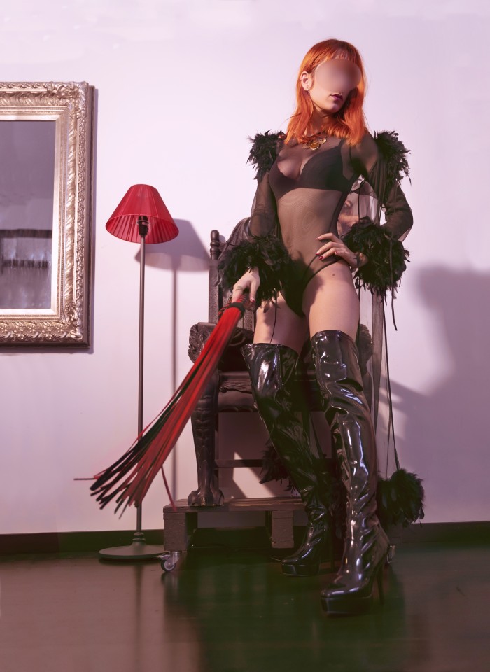 Dominatrix Isis BILBAO 28 agosto -1 sept.