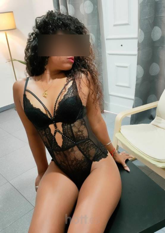 UNA MORENA MUY CAÑERA Y TREVIDA DISPONIBE 24H