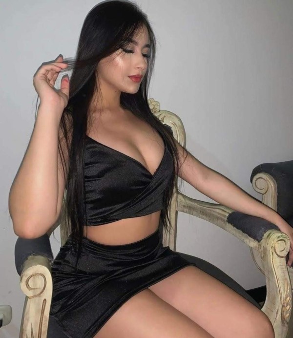 Chica muy guapa apasionada sexy colombiana na