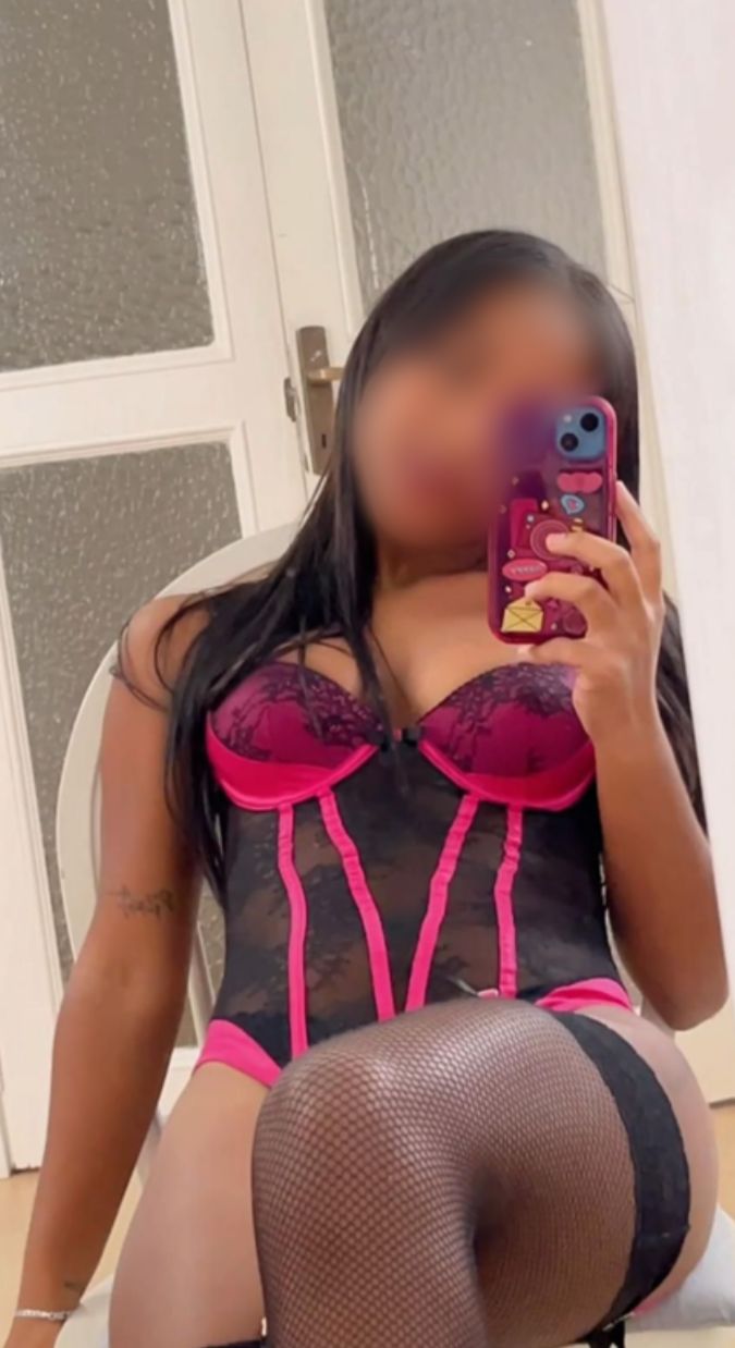 IVANNA HERMOSA MORENA UBICADA EN VALENCIA