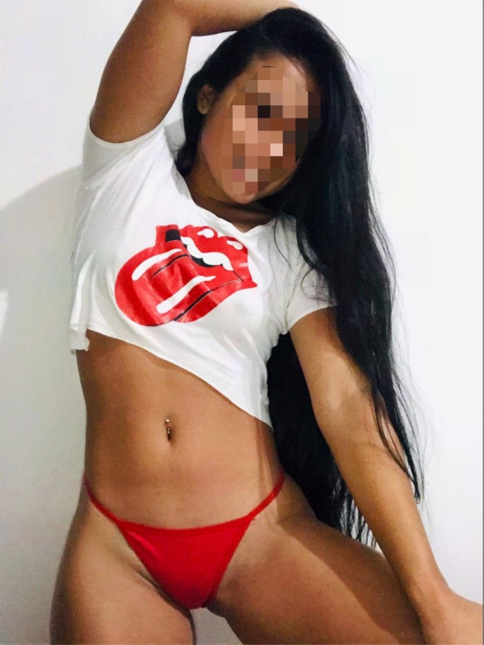 Hermosa jovencita dispuesta a disfrutas