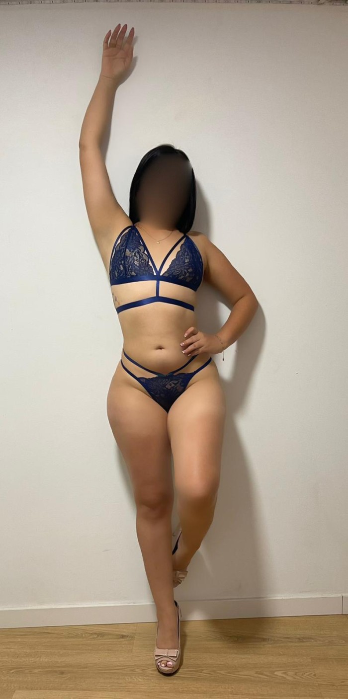 JOVENCITA CULONA DISPONIBLE PARA TI 24 HORAS