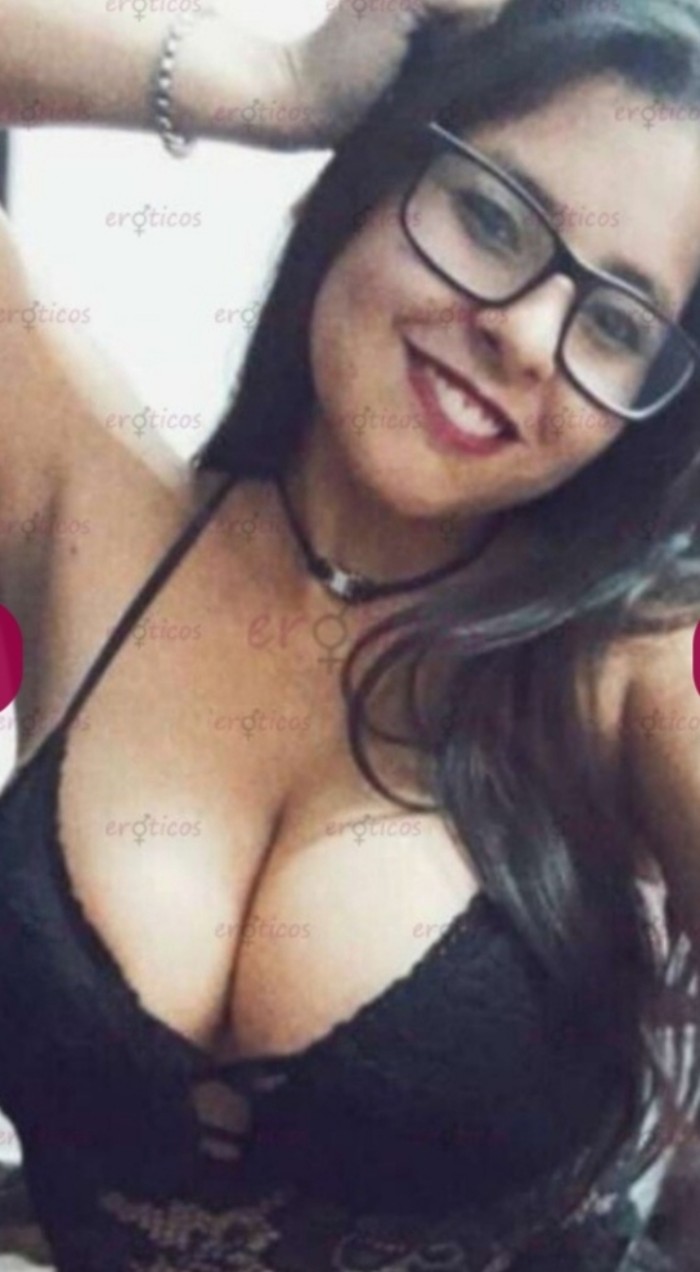 PRECIOSA CANARIA JOVEN ACOMPAÑAMIENTO