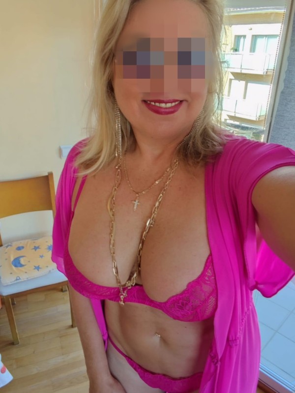 GUAPISIMA ESCORT MUY COMPLACIENTE T. 697685515