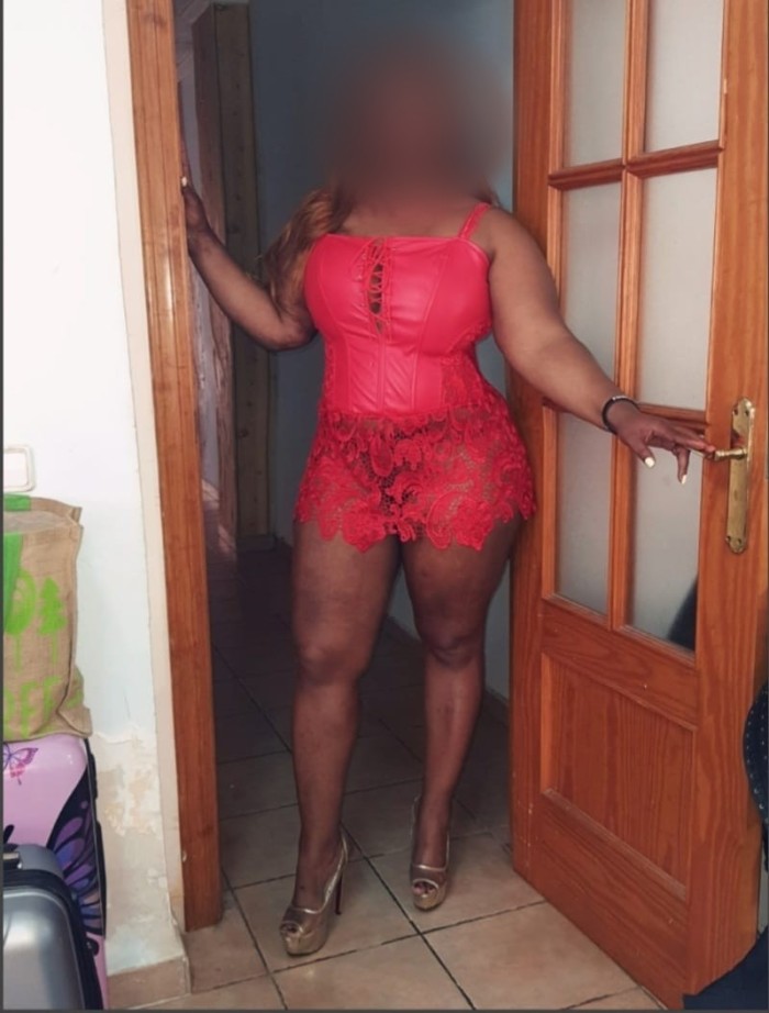 KAMELIA 35 años, TRAVIESA, PÍCARA y muy SEXY