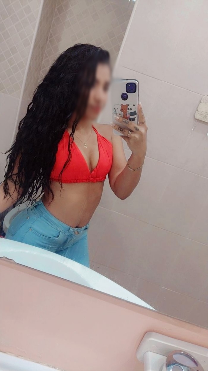 VENEZOLANA NUEVA EN SEVILLA 610116140