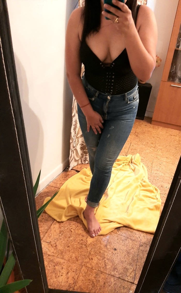 Hola amores realizó solo salidas