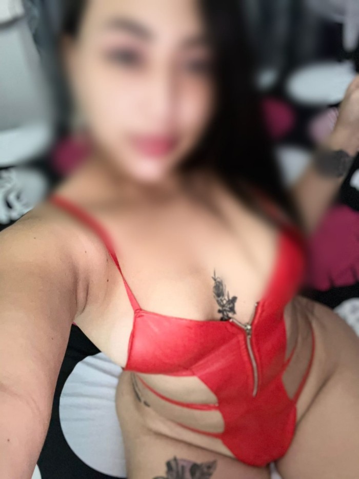 Colombianita cachonda 24h disponible