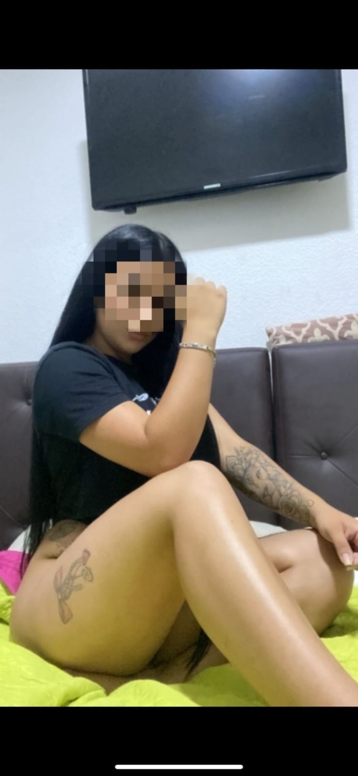 SOY CATA UNA CHICA DISCRETA Y FIESTERA