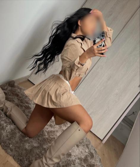 Hermosa latina quiere ser tu chica