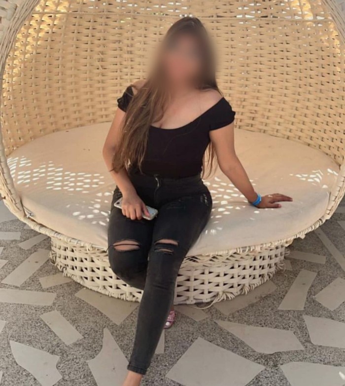 SEÑORITA SEXY RECIEN LLEGADITA A BURRIANA