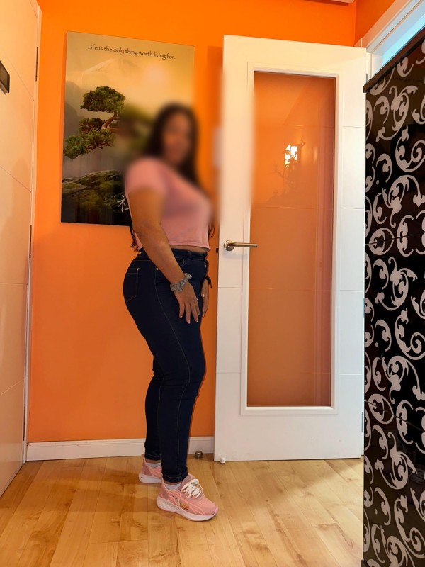 Curvy latina nueva en Valencia