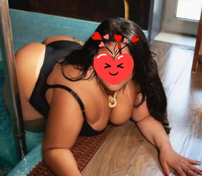 Rosita mujer LATINA masajista fiestera