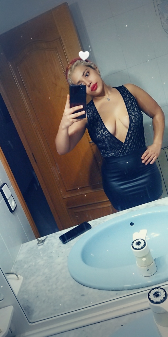 Disponible exuberante bella ideal atiendo en mi