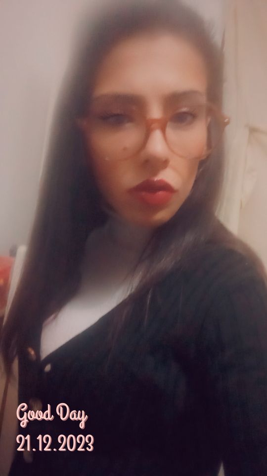 chica de compañía disponible 24 hr tlfn 695813647