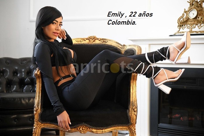 Emily, 22 años