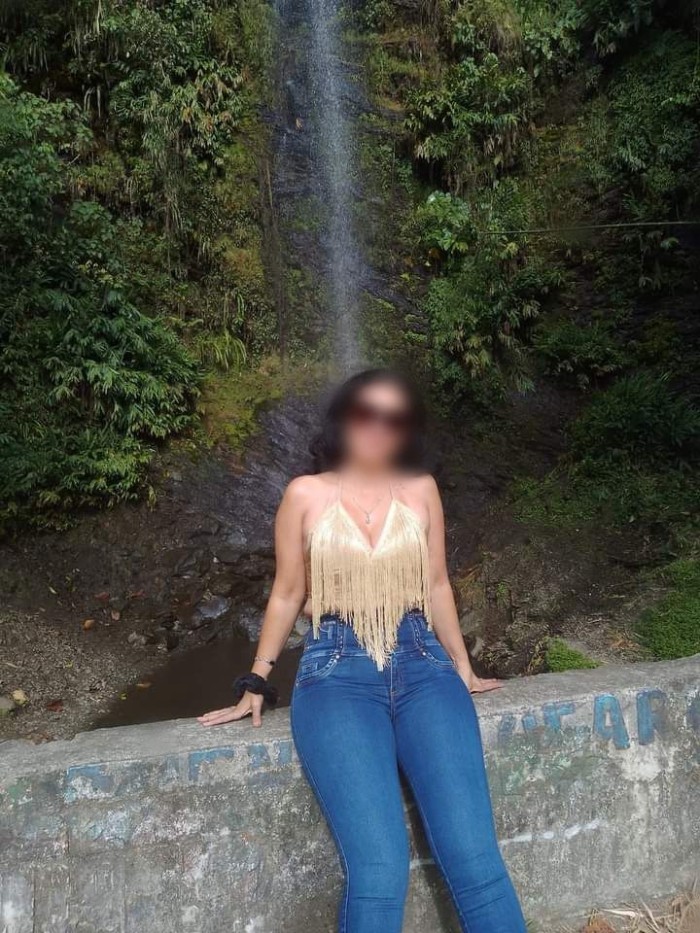 COLOMBIANITA QUE TE VOLVERA LOCO DE PLACER