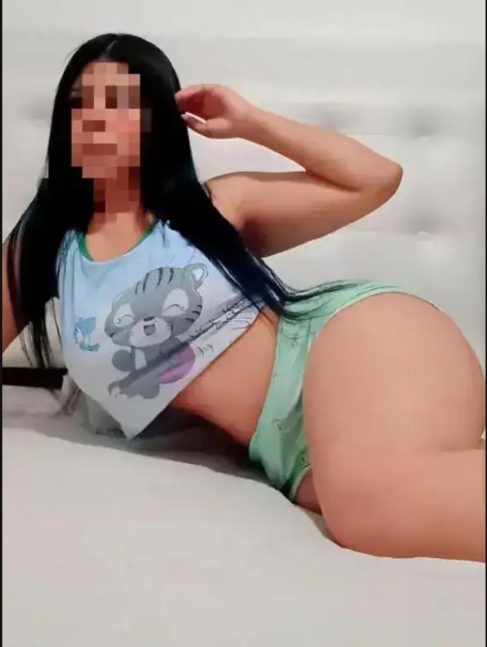 SOFIA ENCANTADORA COLOMBIANA FIESTERA