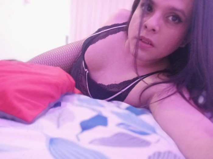 VEN Y FOLLAME LA GARGANTA TRANS FIESTERA PARLA 24H