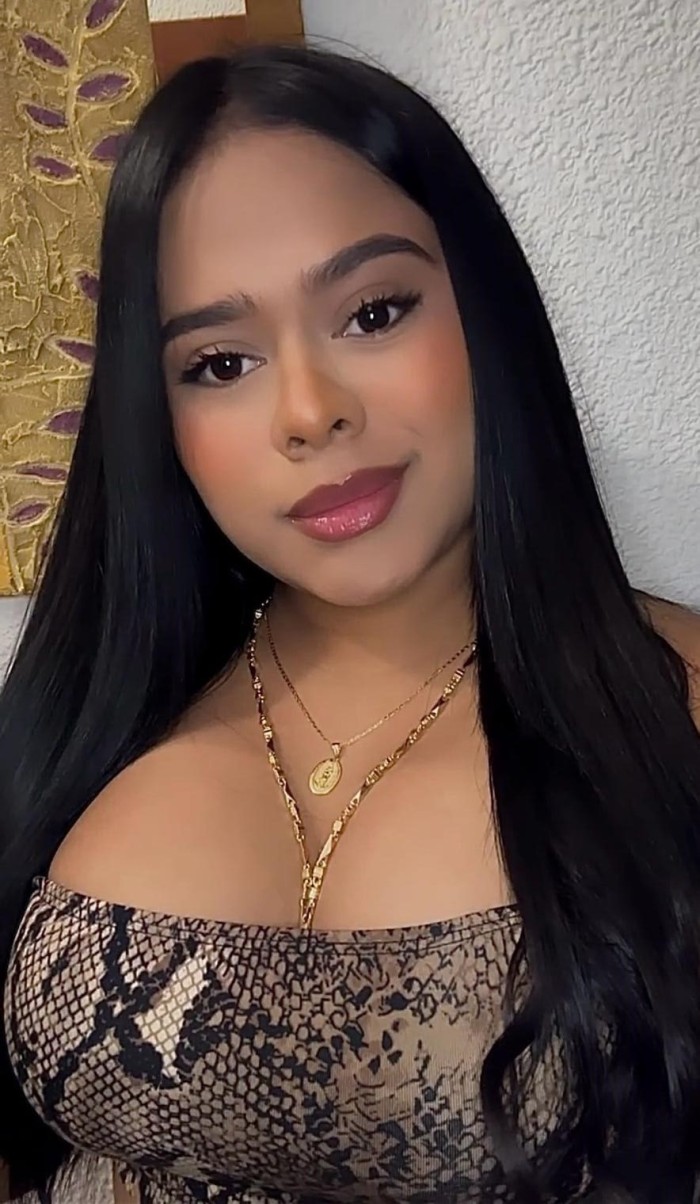 TU MORENA GUARRA ESTA ESPERANDOTE