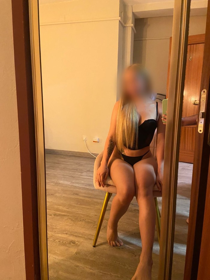 RUBIA SEXY MORBOSA MULTIORGASMICA OFREZCO TRATO DE