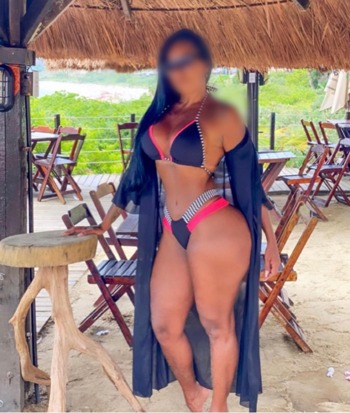 Carolina latina exotica en el Sur