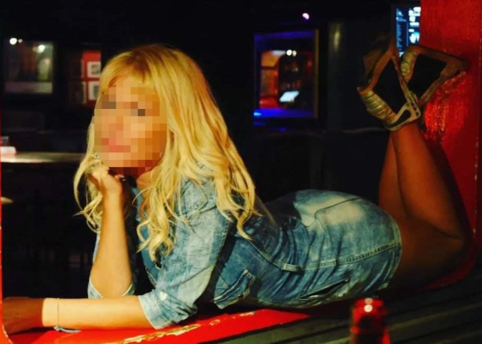 RUBIA ESPAÑOL PARA CITAS OCASIONALES DE PLACER