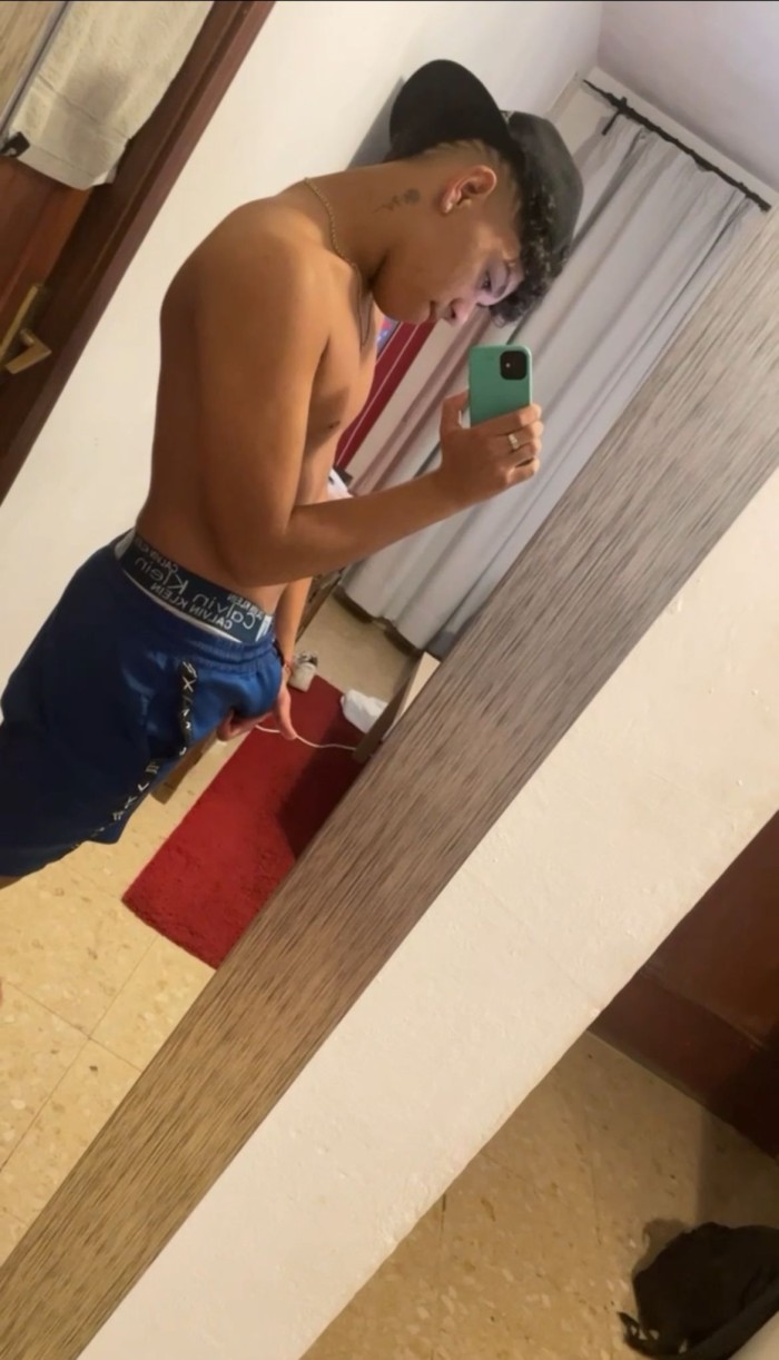 Chico Colombiano de 19 años